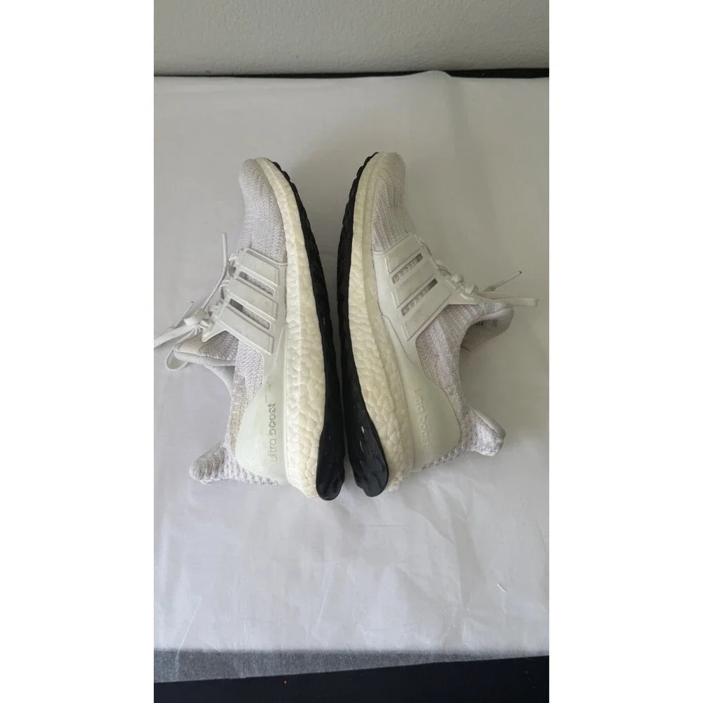Adidas UltraBoost Men’s  Triple White Running Shoes Sneakers Size 7.5 US BB6168